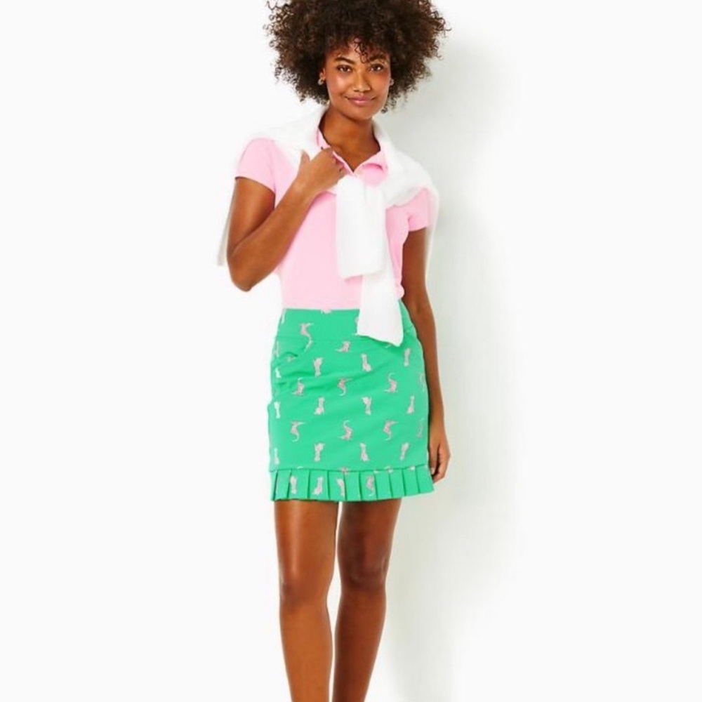 NWT Lilly Pulitzer UPF 50+ Luxletic 17" Monica
Pleated Skort in Par Tee Animal 4